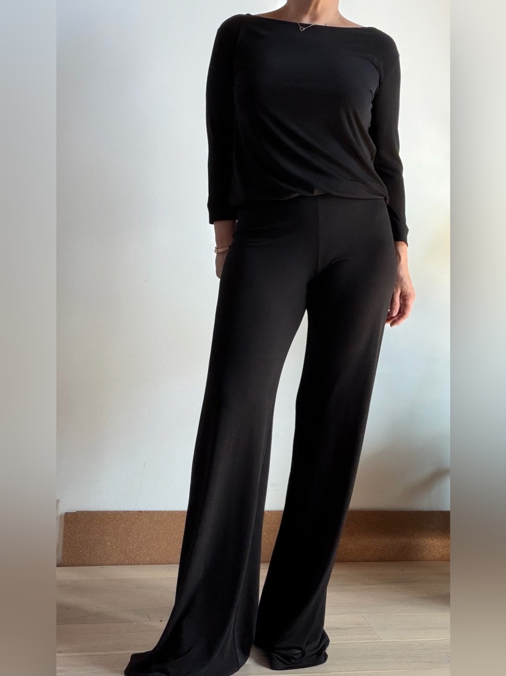 Veronica M Black Wide-Leg open back jumpsuit. Stretch fabric size XS never worn